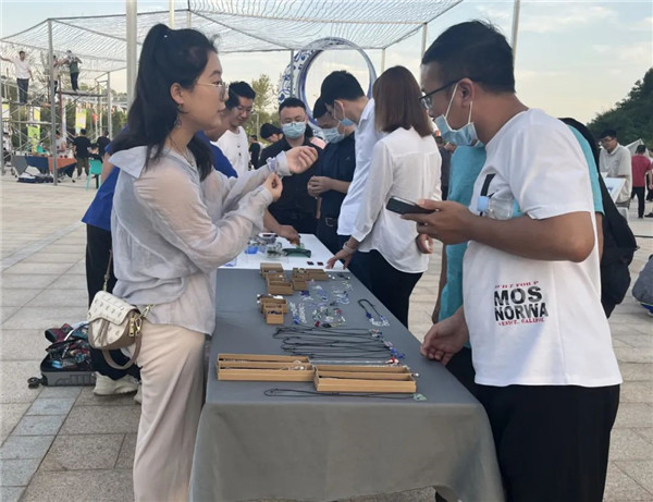 興商貿 促消費 惠民生！景德鎮(zhèn)這里的夜市很火爆！