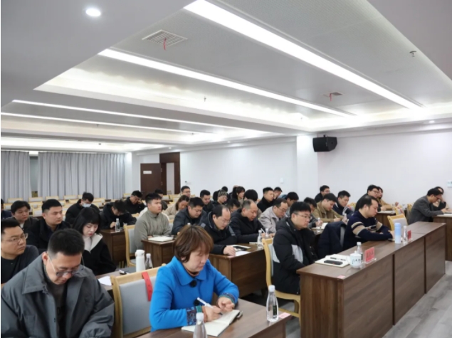 市城投集團(tuán)召開(kāi)違規(guī)套取資金問(wèn)題專項(xiàng)整治暨國(guó)有、集體資產(chǎn)違規(guī)轉(zhuǎn)租問(wèn)題專項(xiàng)治理工作推進(jìn)會(huì)